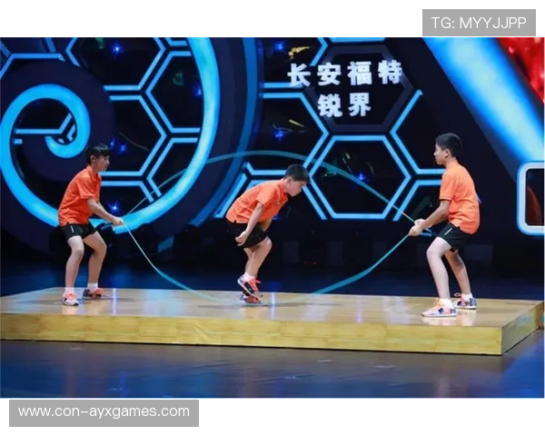 球员因在场上与对手玩跳绳,用球衣当绳子跳了十下被罚下 球员因在场上与对手玩跳绳,用球衣当绳子跳了十下被罚下